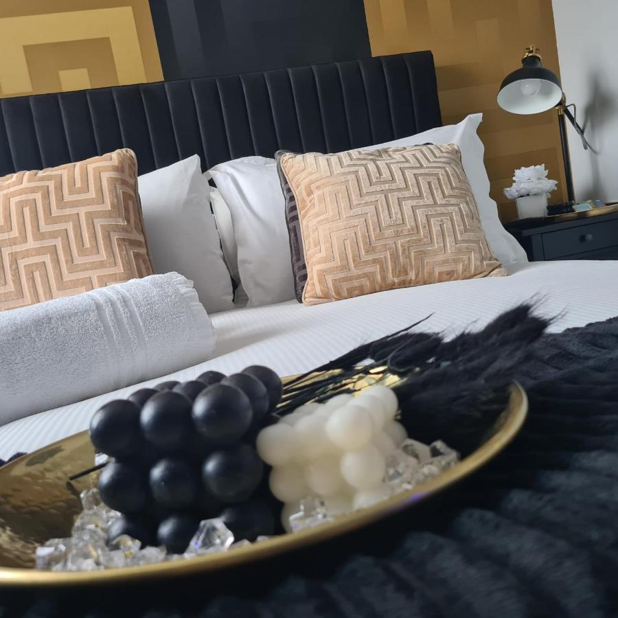 Ferienwohnung Luxury 9Ine Penthouse With Garden & Jacuzzi Birmingham Exterior foto