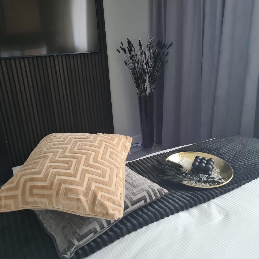 Ferienwohnung Luxury 9Ine Penthouse With Garden & Jacuzzi Birmingham Exterior foto