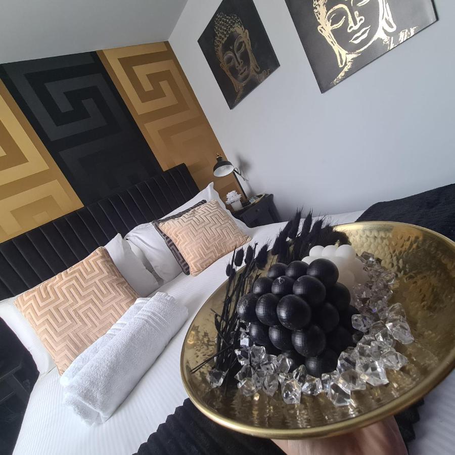 Ferienwohnung Luxury 9Ine Penthouse With Garden & Jacuzzi Birmingham Exterior foto